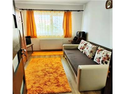 Apartament 3 camere,2 bai,balcon,parcare,Selimbar/ P.Brana